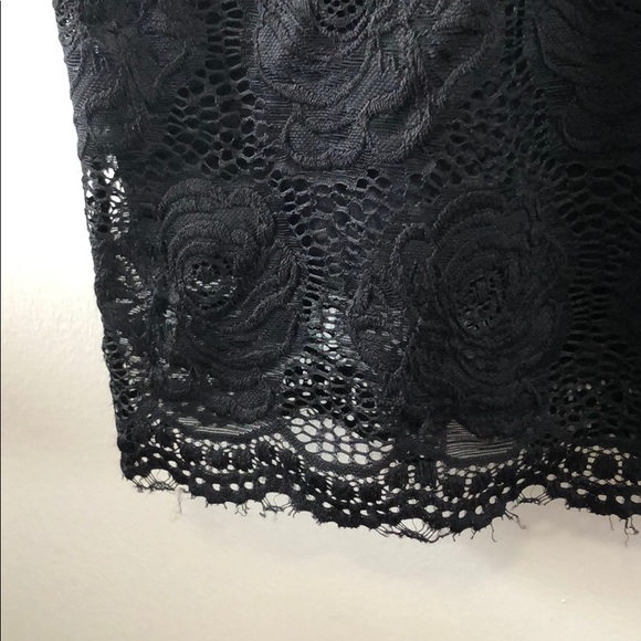 Dotti Bodycon Lace Dress - Picture 3 of 6